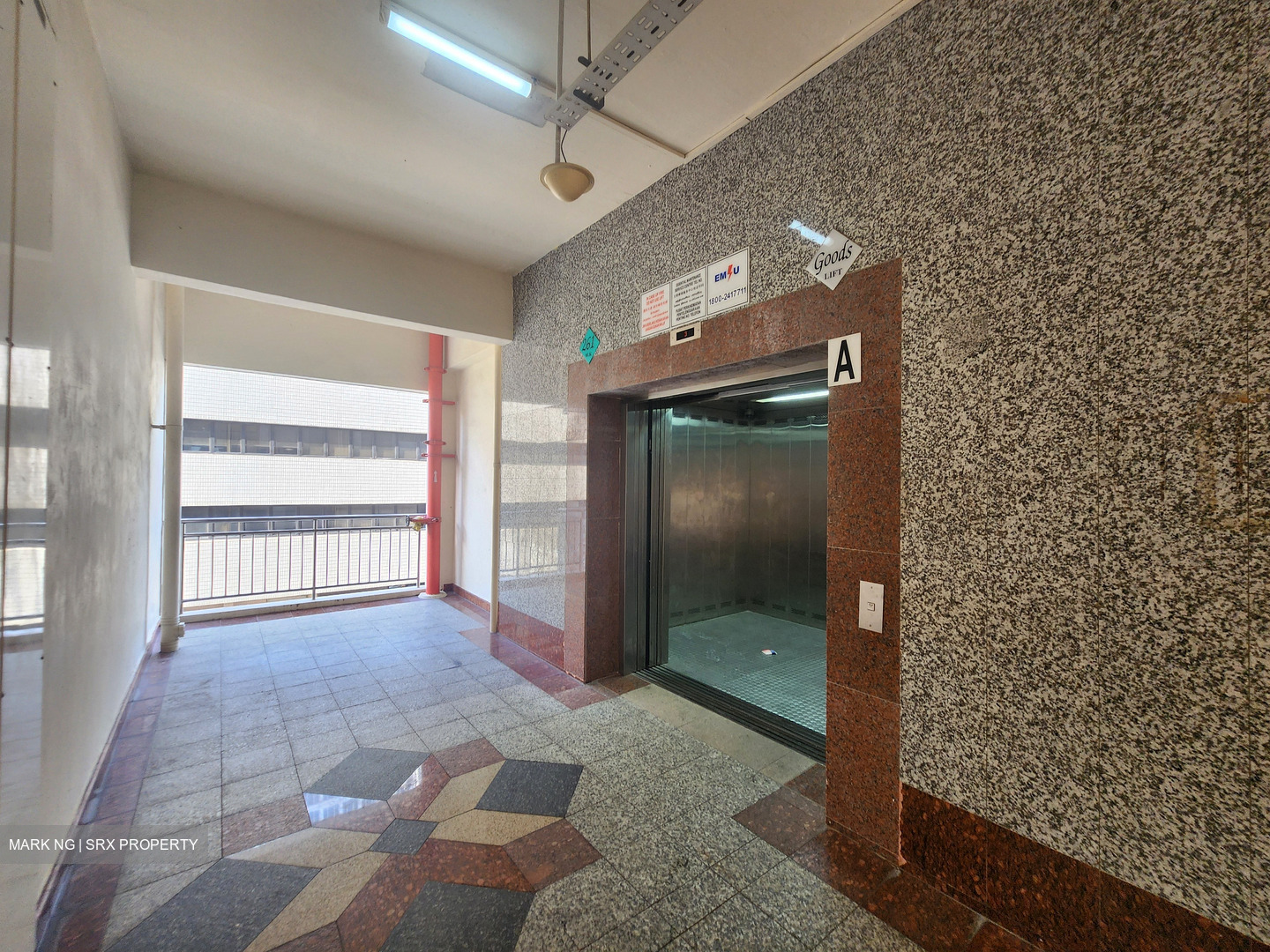 Waterloo Centre (D7), Office #457727781
